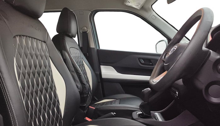 2023 Tata PUNCH ACCOMPLISHED MT CNG, CNG, Manual, 61,597 km, Right Side Front Door Cabin