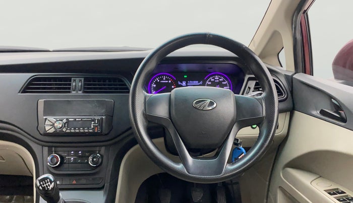 2018 Mahindra MARAZZO M2 7STR, Diesel, Manual, 84,207 km, Steering Wheel Close Up
