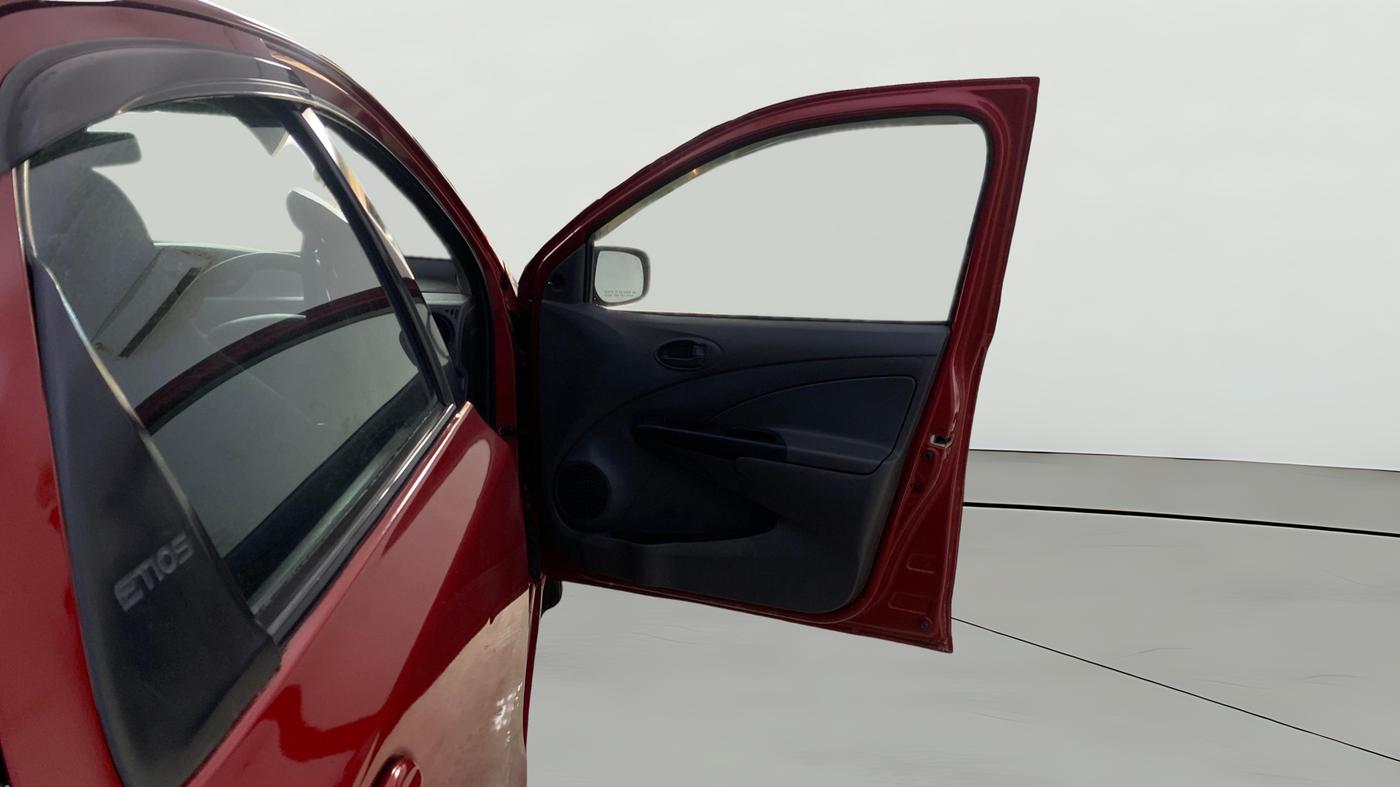 2012 Toyota Etios G, Petrol, Manual, 53,822 km, RHS Front Door