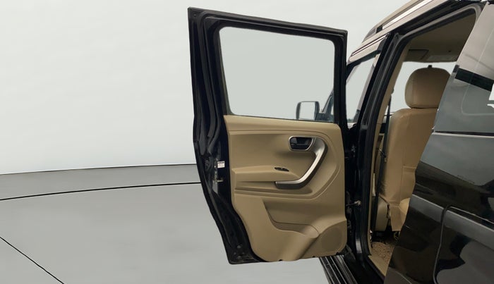 2023 Mahindra BOLERO NEO N10 R, Diesel, Manual, 37,997 km, LHS Rear Door