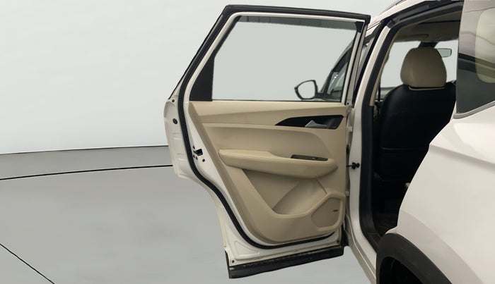 2021 MG HECTOR SHARP HYBRID 1.5 PETROL, Petrol, Manual, 62,222 km, LHS Rear Door