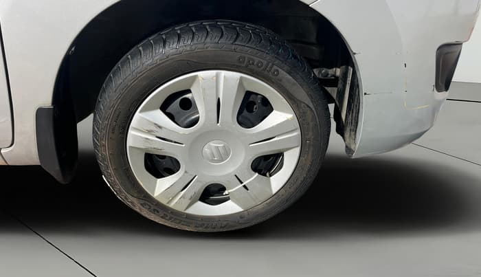 2017 Maruti Wagon R 1.0 VXI (O) AMT, Petrol, Automatic, 20,635 km, Right Front Wheel
