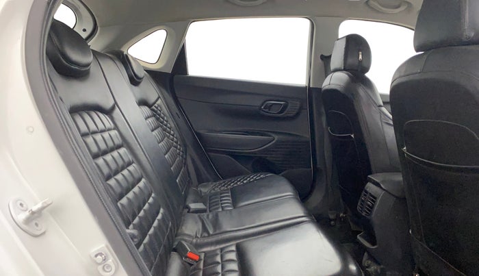 2022 Hyundai NEW I20 SPORTZ 1.2 MT, Petrol, Manual, 57,247 km, Right Side Rear Door Cabin