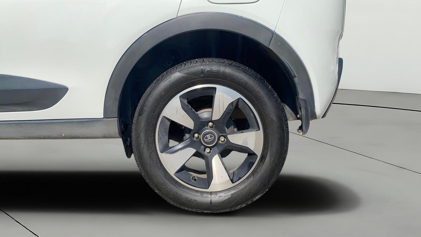 2019 Tata NEXON XZ PLUS PETROL DUAL TONE, Petrol, Manual, 1,15,251 km, Left Rear Wheel