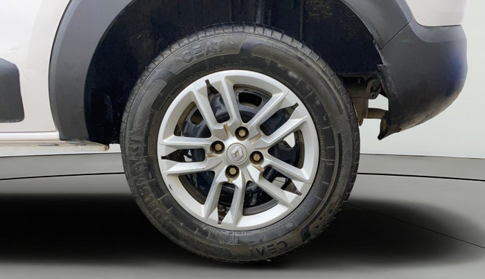 2022 Renault TRIBER RXL MT, Petrol, Manual, 51,342 km, Left Rear Wheel