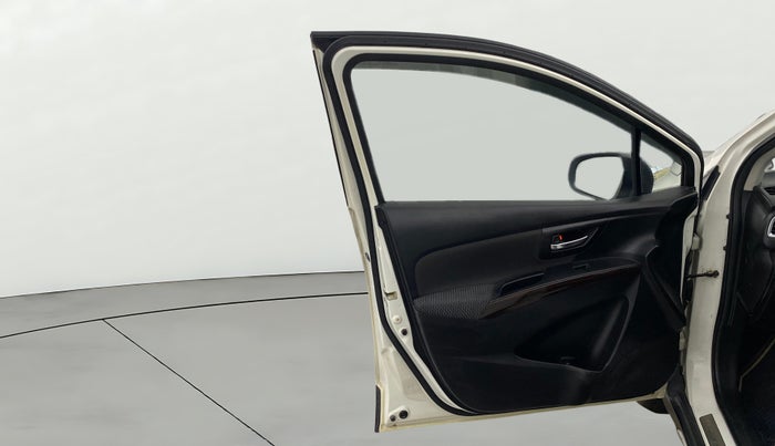 2017 Maruti S Cross ZETA 1.3, Diesel, Manual, 76,489 km, LHS Front Door