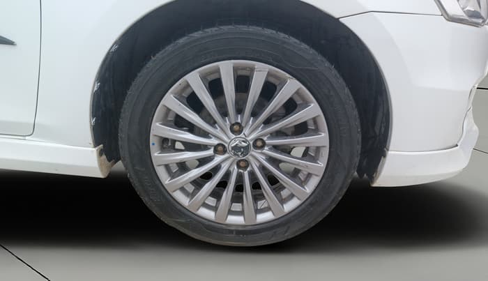 2017 Maruti Ciaz ALPHA DIESEL 1.3, Diesel, Manual, 57,151 km, Right Front Wheel