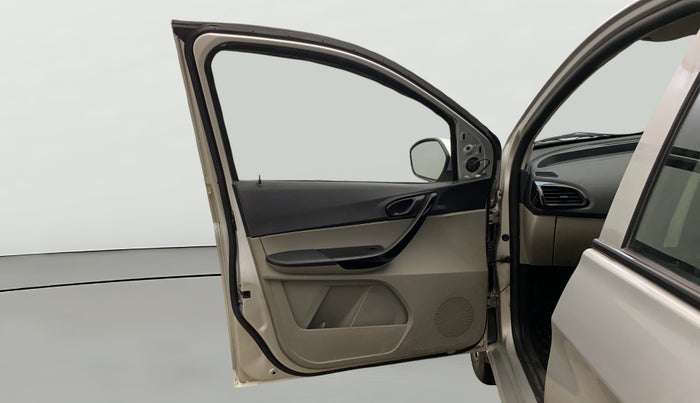 2019 Tata Tiago XT PETROL, CNG, Manual, 71,809 km, LHS Front Door