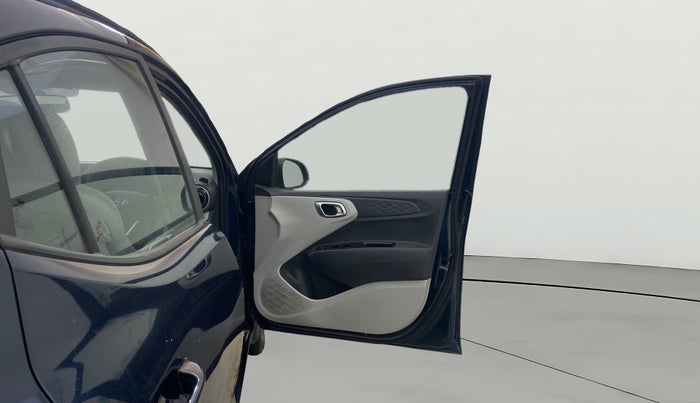 2020 Hyundai GRAND I10 NIOS SPORTZ AMT 1.2 KAPPA VTVT, Petrol, Automatic, 34,652 km, RHS Front Door