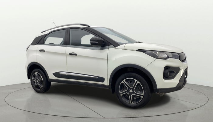 2020 Tata NEXON XM SUNROOF PETROL, Petrol, Manual, 35,575 km, Right Front Diagonal