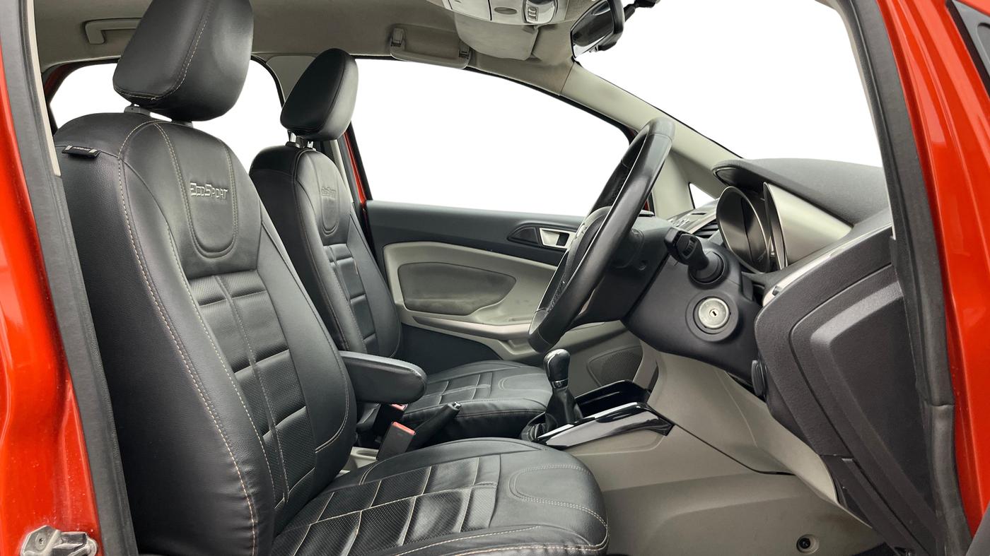 2014 Ford Ecosport TITANIUM 1.5L DIESEL (OPT), Diesel, Manual, 1,13,828 km, Right Side Front Door Cabin