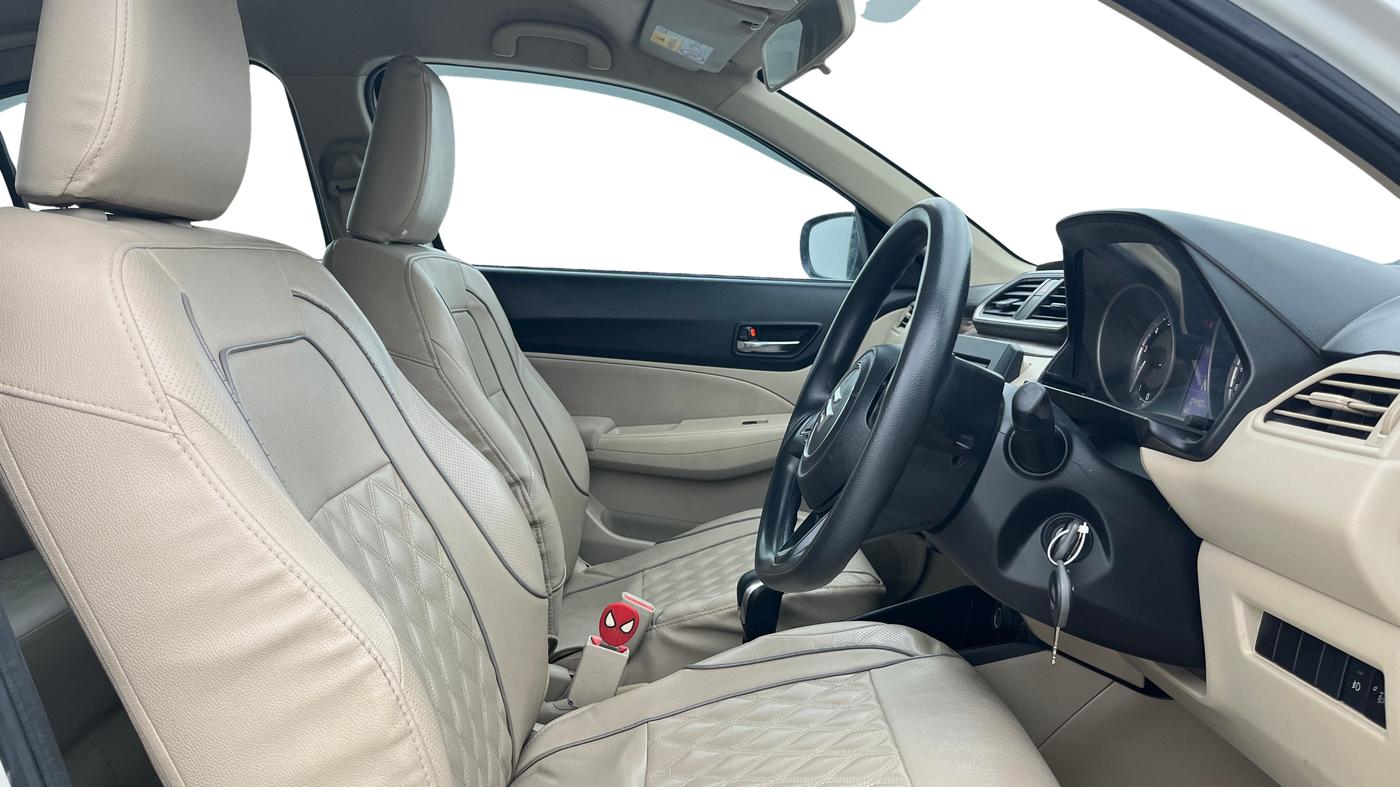 2018 Maruti Dzire VXI AMT, Petrol, Automatic, 1,04,449 km, Right Side Front Door Cabin
