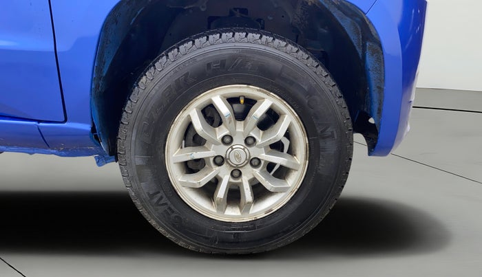 2016 Mahindra TUV300 T8, Diesel, Manual, 89,304 km, Right Front Wheel