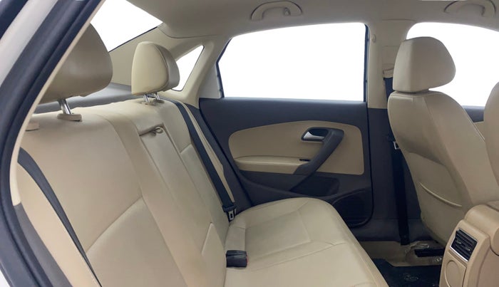 2018 Volkswagen Vento HIGHLINE 1.6 MPI, Petrol, Manual, 50,960 km, Right Side Rear Door Cabin