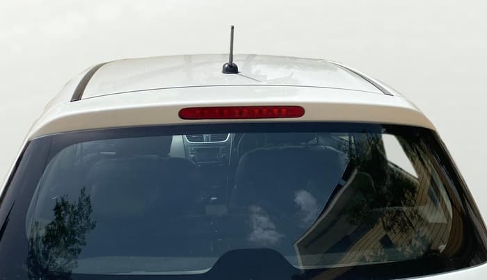 2016 Maruti Swift VXI O, Petrol, Manual, 1,08,803 km, Rear Windshield