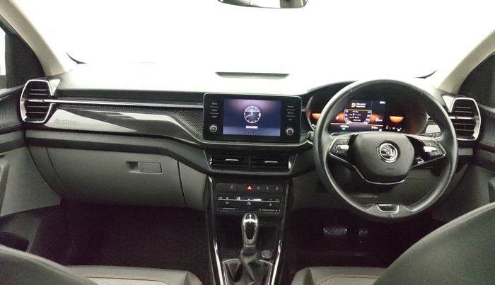 2022 Skoda KUSHAQ STYLE 1.0L TSI AT (6 AIRBAGS), Petrol, Automatic, 47,751 km, Dashboard