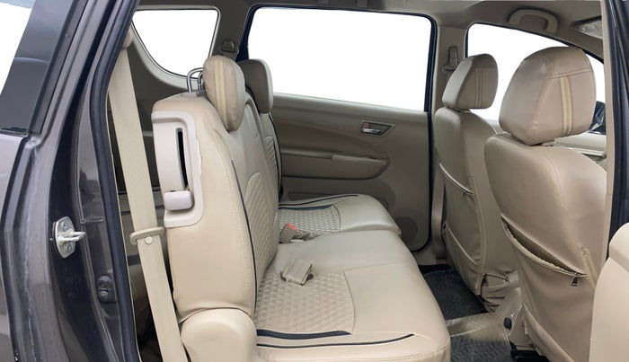 2017 Maruti Ertiga ZXI+, Petrol, Manual, 56,771 km, Right Side Rear Door Cabin