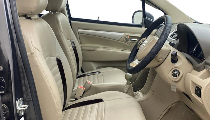 2018 Maruti Ertiga VDI SHVS, Diesel, Manual, 59,405 km, Right Side Front Door Cabin