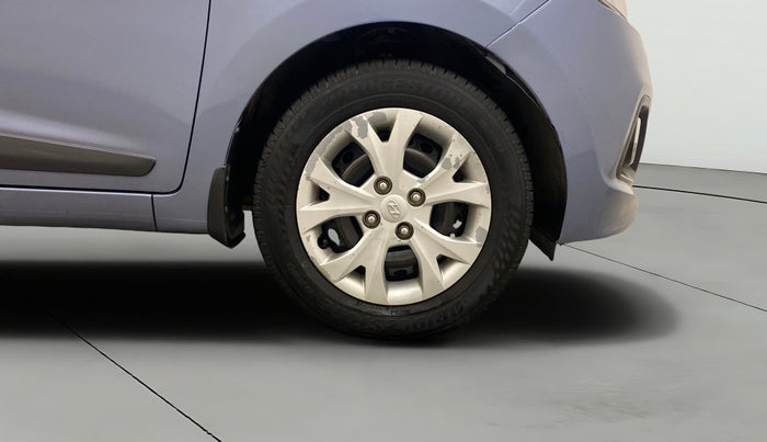 2014 Hyundai Grand i10 SPORTZ 1.2 KAPPA VTVT, Petrol, Manual, 74,156 km, Right Front Wheel