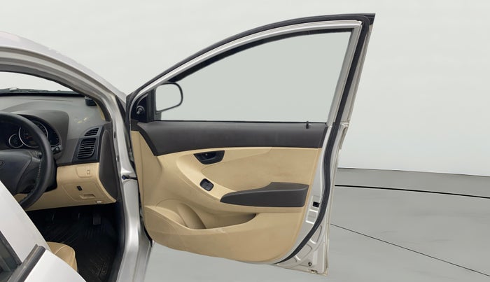 2018 Hyundai Eon MAGNA +, Petrol, Manual, 23,509 km, RHS Front Door