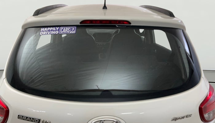 2017 Hyundai Grand i10 SPORTZ (O) AT 1.2 KAPPA VTVT, Petrol, Automatic, 38,356 km, Rear Windshield