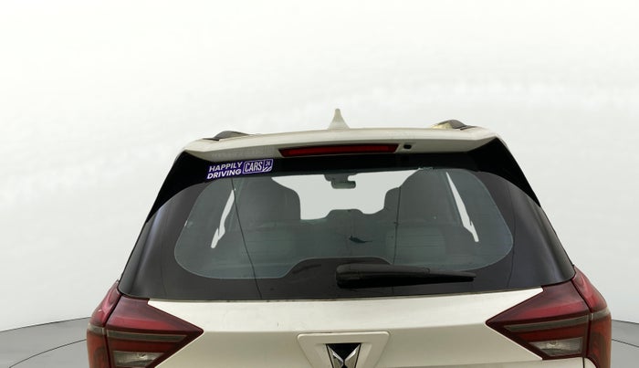 2021 Mahindra XUV700 AX 7 P AT 7 STR, Petrol, Automatic, 67,131 km, Rear Windshield