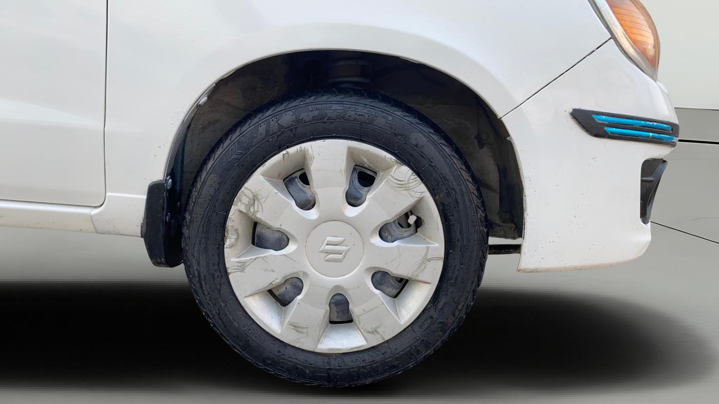 2014 Maruti Alto K10 VXI, Petrol, Manual, 69,702 km, Right Front Wheel