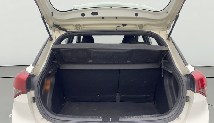 2016 Hyundai i20 Active 1.4 SX, Diesel, Manual, 65,470 km, Boot Open Zoomed View