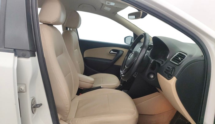 2018 Volkswagen Ameo HIGHLINE PLUS 1.5L AT 16 ALLOY, Diesel, Automatic, 20,310 km, Right Side Front Door Cabin