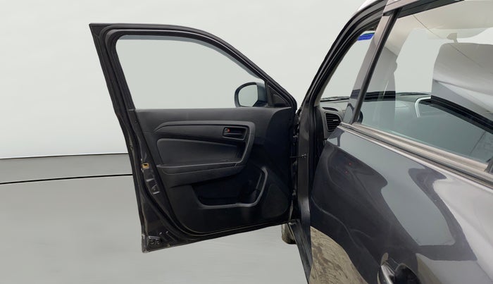 2022 Maruti Vitara Brezza LXI, Petrol, Manual, 56,119 km, LHS Front Door