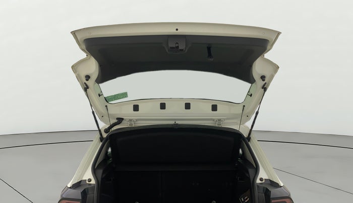 2021 Volkswagen TAIGUN TOPLINE 1.0 TSI MT, Petrol, Manual, 69,800 km, Boot Door Open