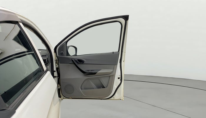 2022 Tata TIGOR XM CNG, CNG, Manual, 46,973 km, RHS Front Door