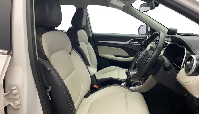 2022 MG ASTOR SMART EX 1.5 MT, Petrol, Manual, 21,920 km, Right Side Front Door Cabin