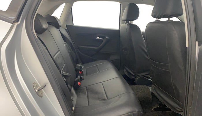 2016 Volkswagen Polo COMFORTLINE 1.2L, Petrol, Manual, 87,064 km, Right Side Rear Door Cabin