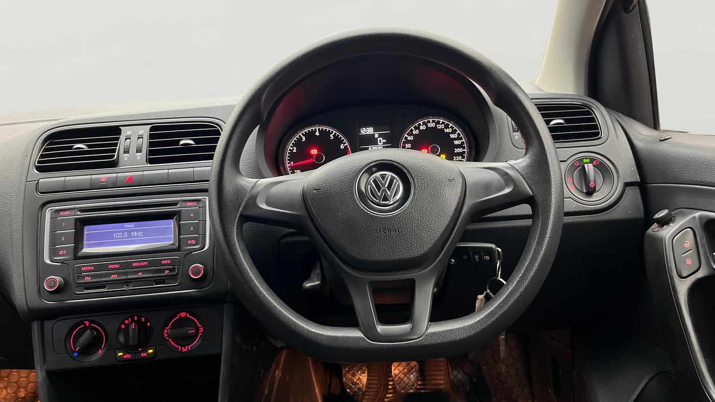 2015 Volkswagen Polo COMFORTLINE 1.2L, Petrol, Manual, 62,856 km, Steering Wheel Close Up