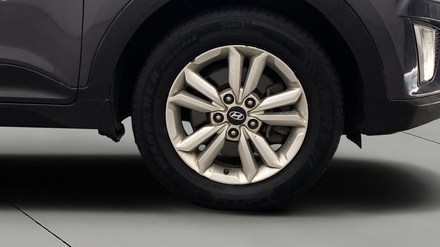 2015 Hyundai Creta SX PLUS AT 1.6 DIESEL, Diesel, Automatic, 94,640 km, Right Front Wheel