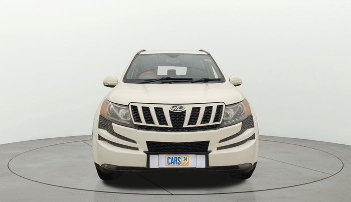 2015 Mahindra XUV500 W8, Diesel, Manual, 1,14,318 km, Front