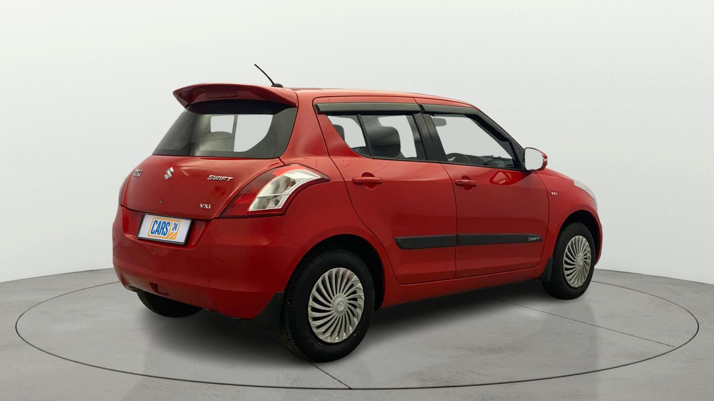 2016 Maruti Swift VXI, CNG, Manual, 94,818 km, Right Back Diagonal