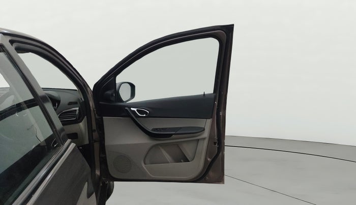 2018 Tata Tiago XZ PETROL, Petrol, Manual, 46,606 km, RHS Front Door