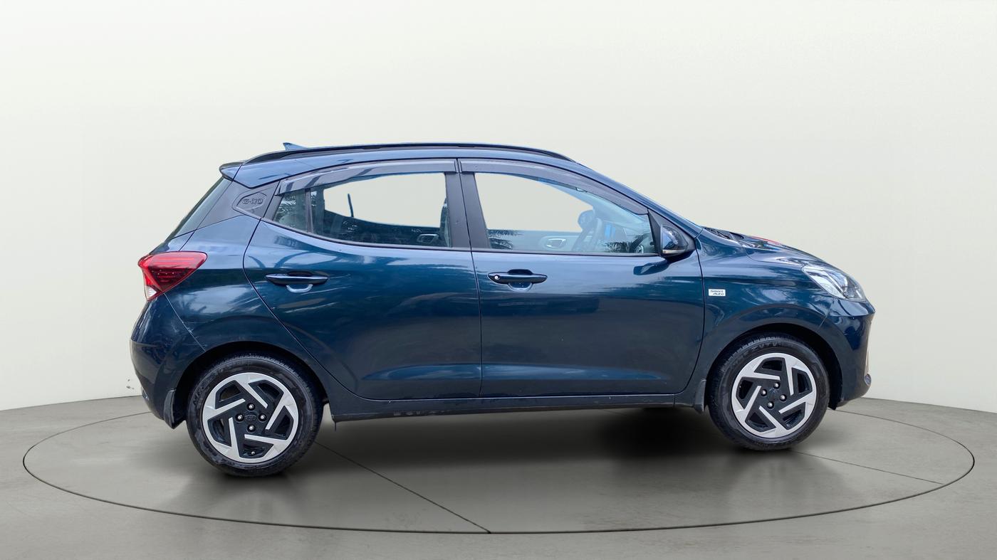 2023 Hyundai GRAND I10 NIOS SPORTZ AMT 1.2 KAPPA VTVT, Petrol, Automatic, 8,326 km, Right Side View