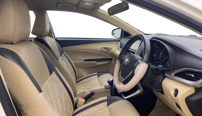 2021 Toyota YARIS G MT, Petrol, Manual, 51,631 km, Right Side Front Door Cabin