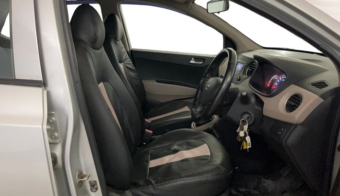 2016 Hyundai Grand i10 SPORTZ 1.2 KAPPA VTVT, Petrol, Manual, 59,689 km, Right Side Front Door Cabin