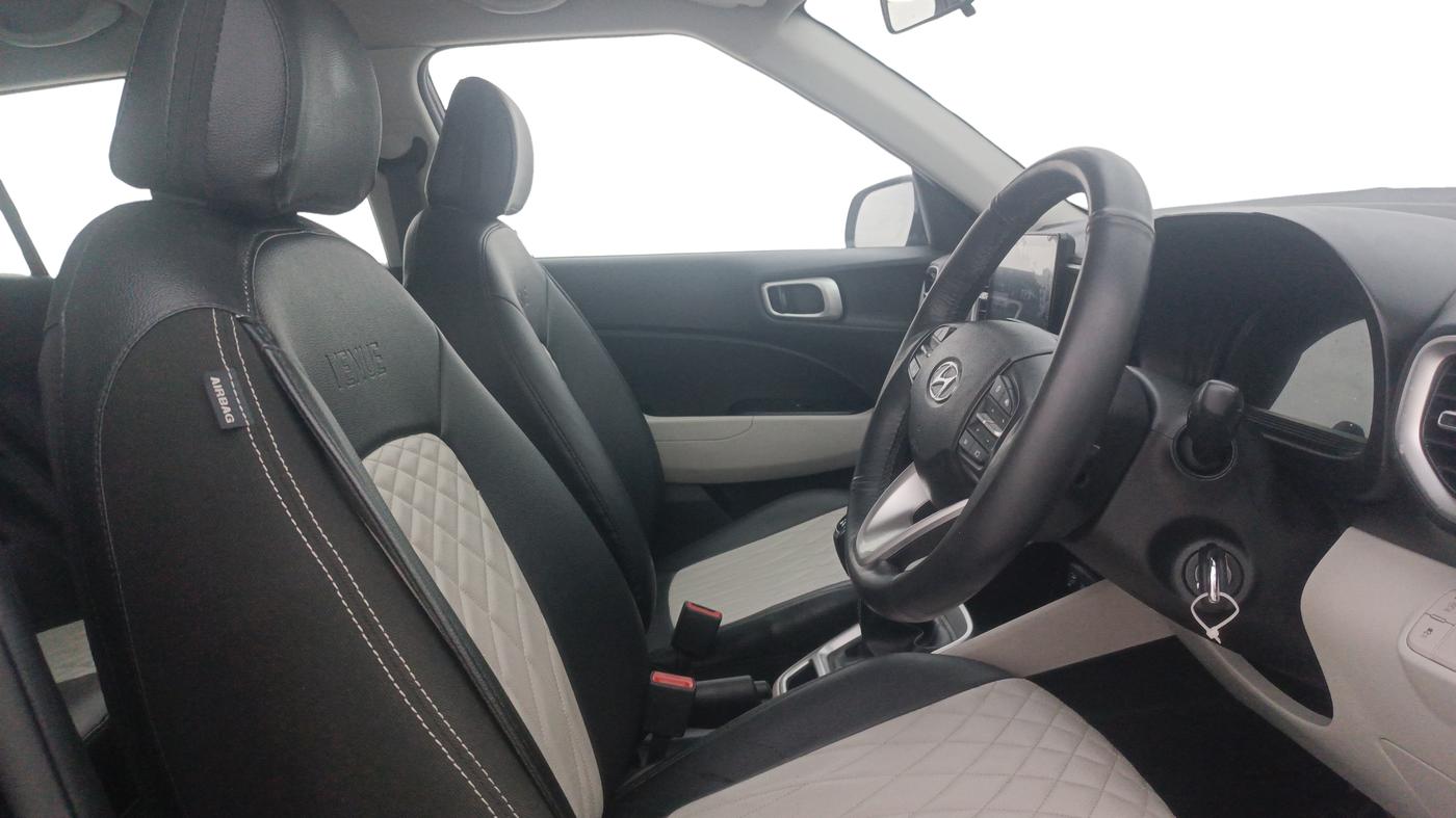 2023 Hyundai VENUE S (O) 1.0 TURBO IMT, Petrol, Manual, 41,079 km, Right Side Front Door Cabin