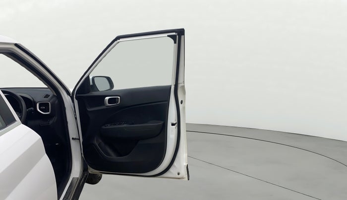 2021 Hyundai VENUE S 1.2, Petrol, Manual, 75,879 km, RHS Front Door