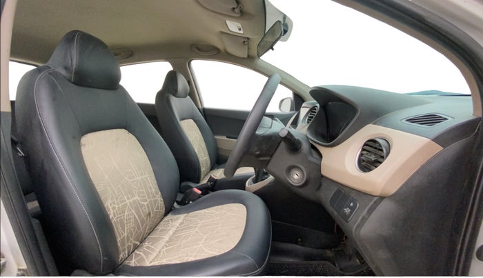 2016 Hyundai Grand i10 MAGNA 1.1 CRDI, Diesel, Manual, 92,624 km, Right Side Front Door Cabin