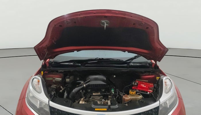 2018 Tata NEXON XM PETROL, Petrol, Manual, 50,677 km, Open Bonet