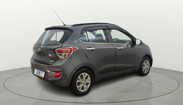 2016 Hyundai Grand i10 SPORTZ 1.2 KAPPA VTVT, CNG, Manual, 1,07,079 km, Right Back Diagonal