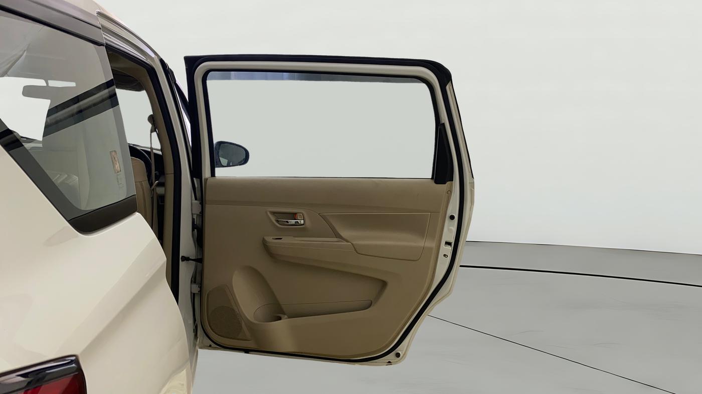 2023 Maruti Ertiga VXi (O), Petrol, Manual, 16,921 km, RHS Rear Door