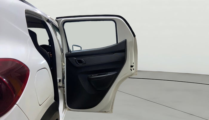 2022 Renault Kwid RXT 1.0 AMT, Petrol, Automatic, 13,105 km, RHS Rear Door