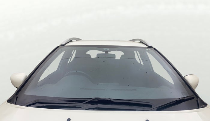 2022 Nissan Kicks XV PREMIUM TURBO 1.3 CVT, Petrol, Automatic, 39,906 km, Front Windshield